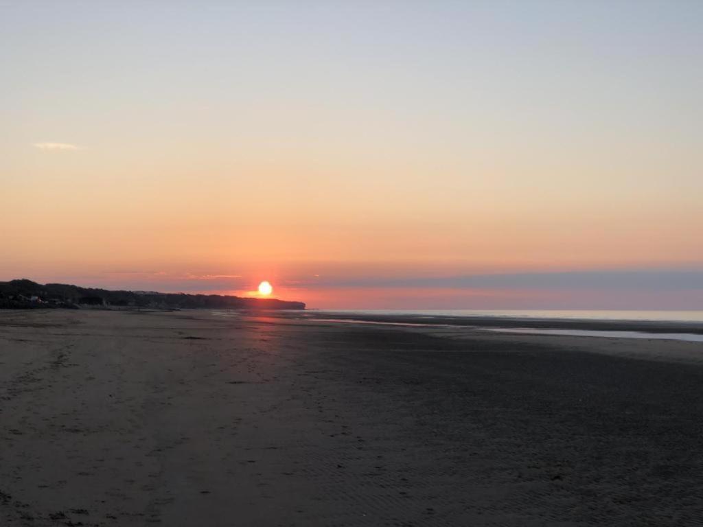 Casa Azul - Omaha Beach โคลวิลล์-ซัวร์-แมร์ ภายนอก รูปภาพ